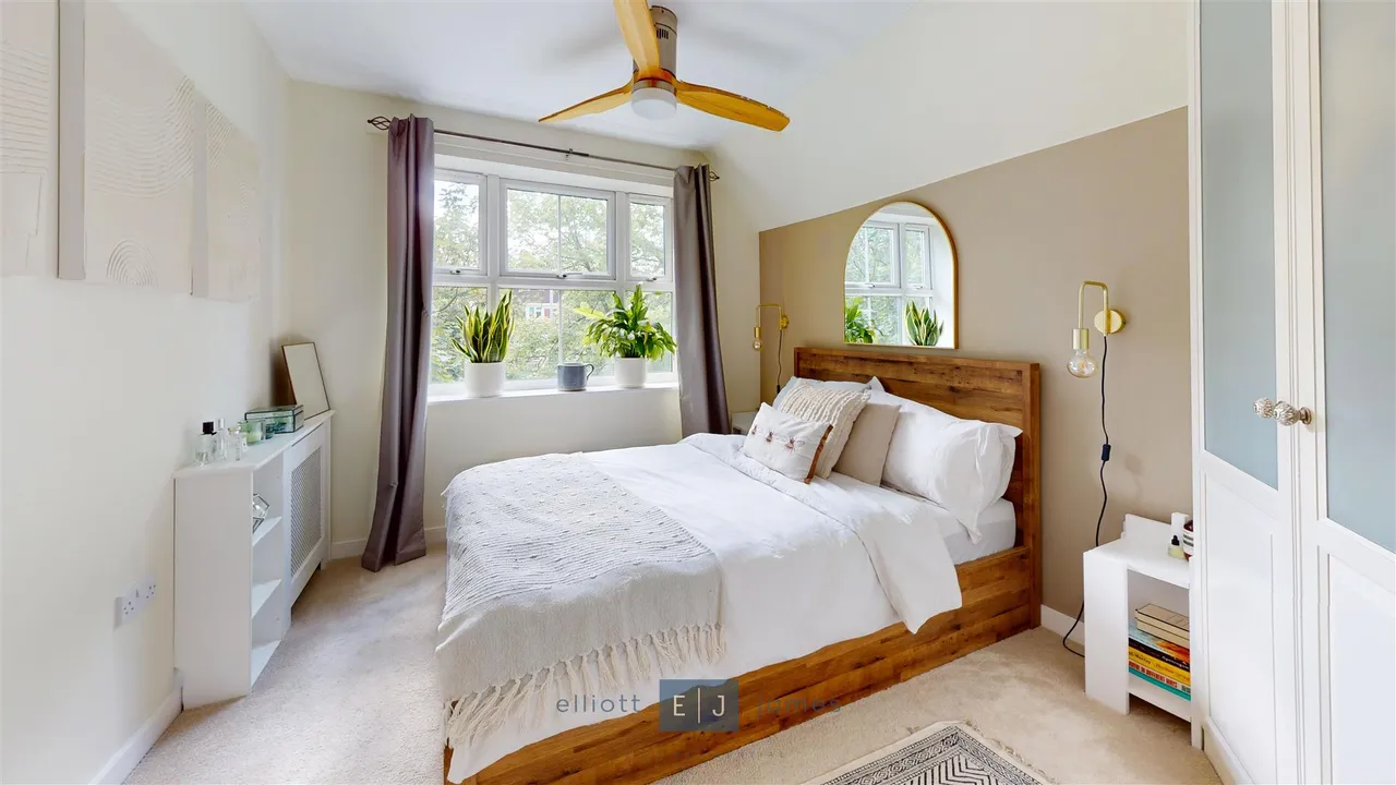 Stag Lane, Buckhurst Hill, photo 9