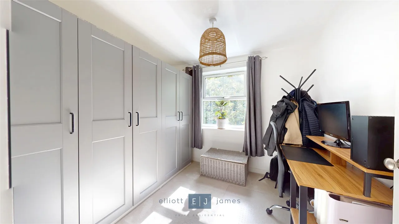 Stag Lane, Buckhurst Hill, photo 7