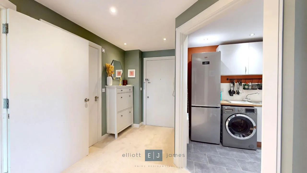 Stag Lane, Buckhurst Hill, photo 4