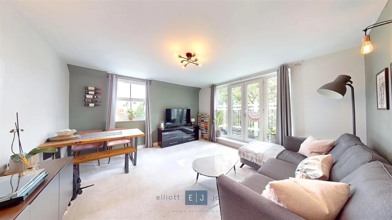 Stag Lane, Buckhurst Hill, photo 3