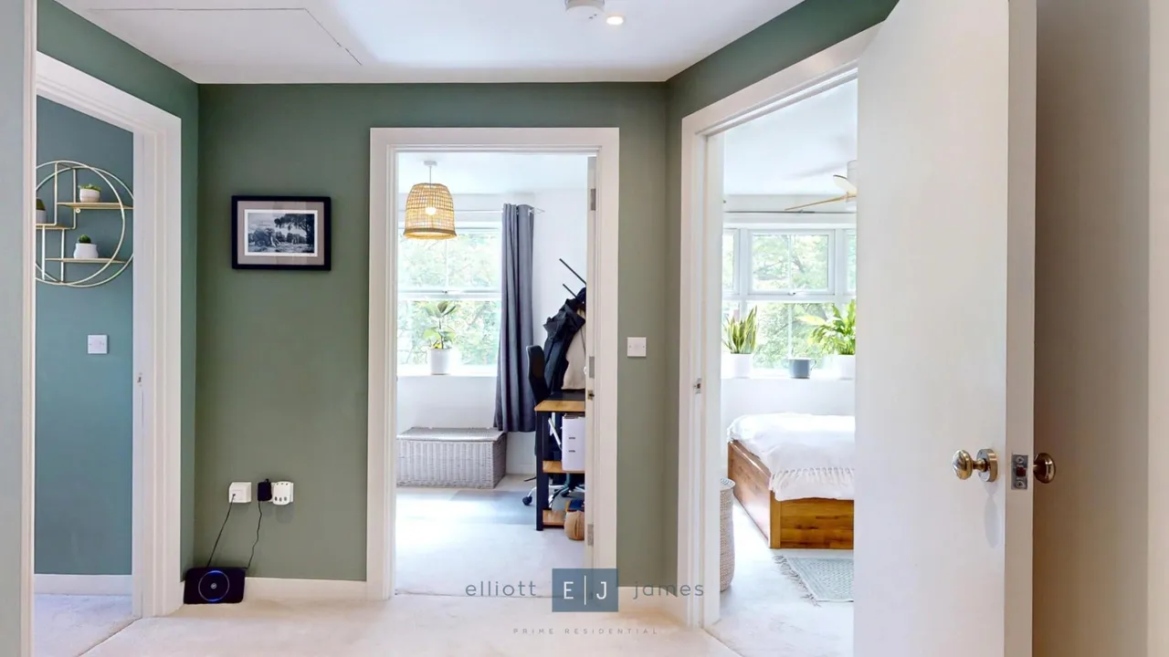 Stag Lane, Buckhurst Hill, photo 5