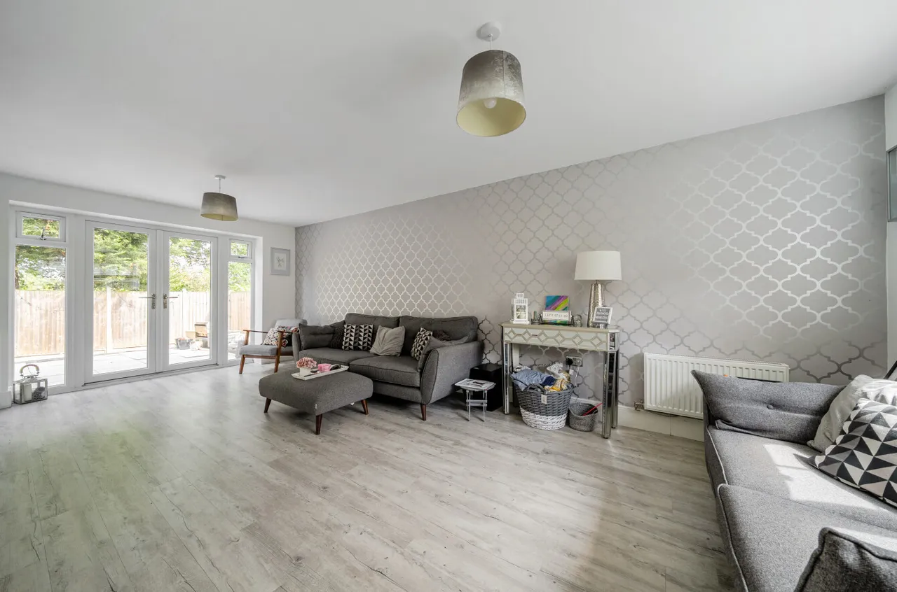 Cotswold Close, Four Marks, GU34, photo 2