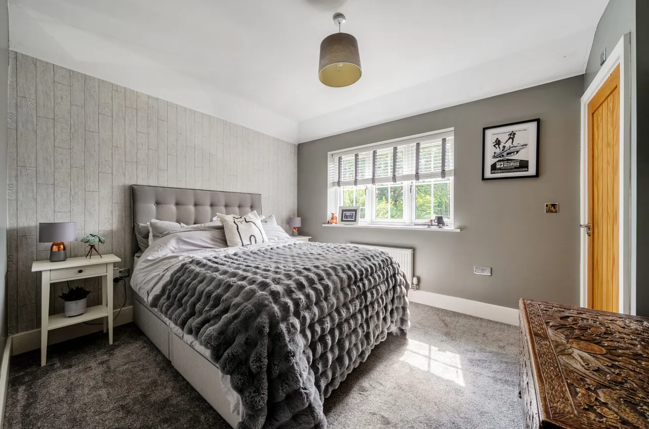 Cotswold Close, Four Marks, GU34, photo 4