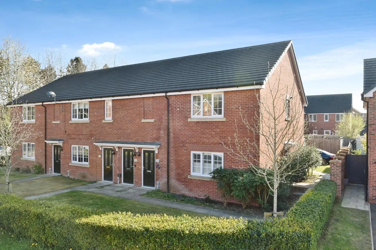 2 bed flat for sale — Myrtle Wood Road, Alsager, Stoke-on-Trent, Cheshire, ST7
