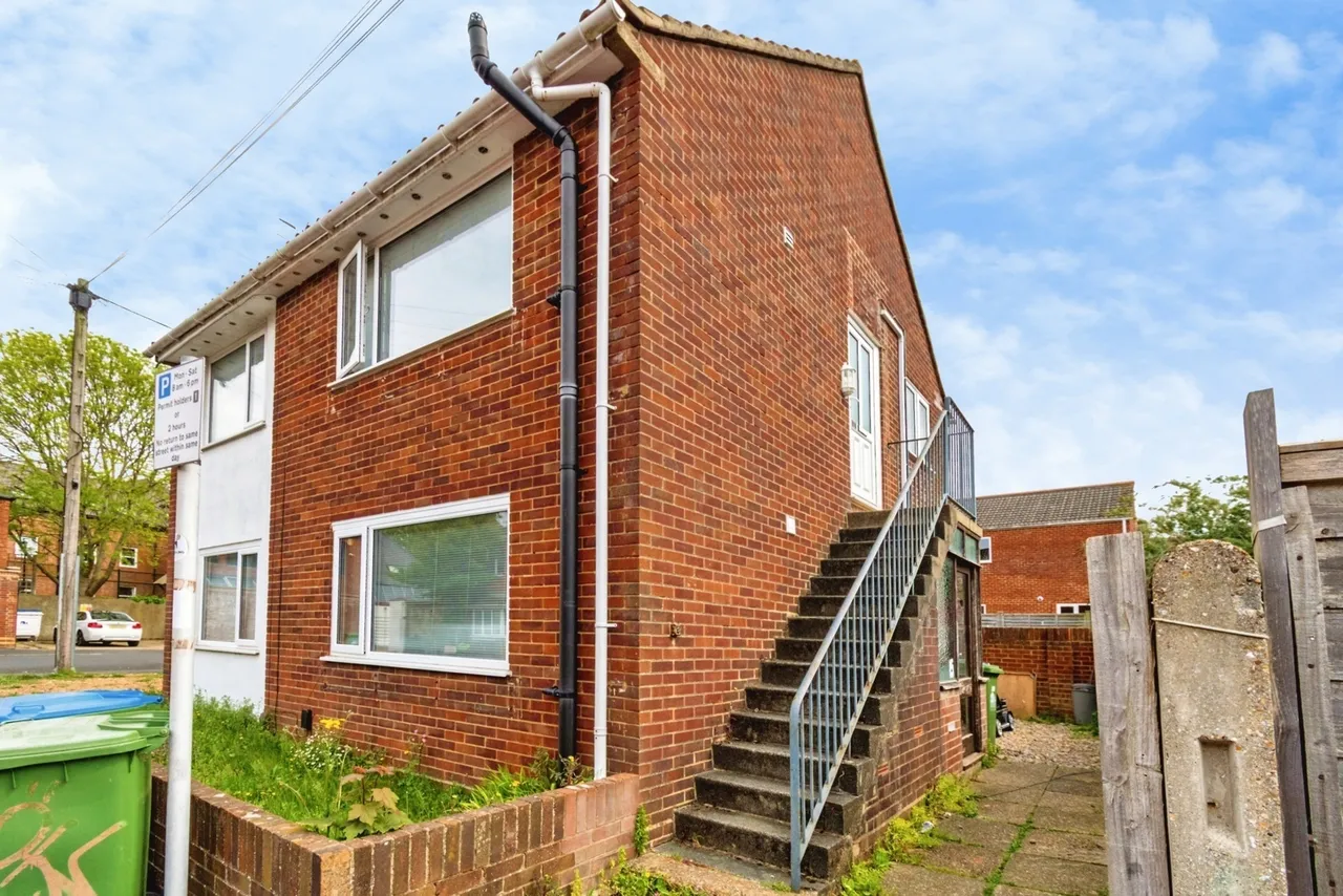 Holt Road, Southampton, SO15, photo 2