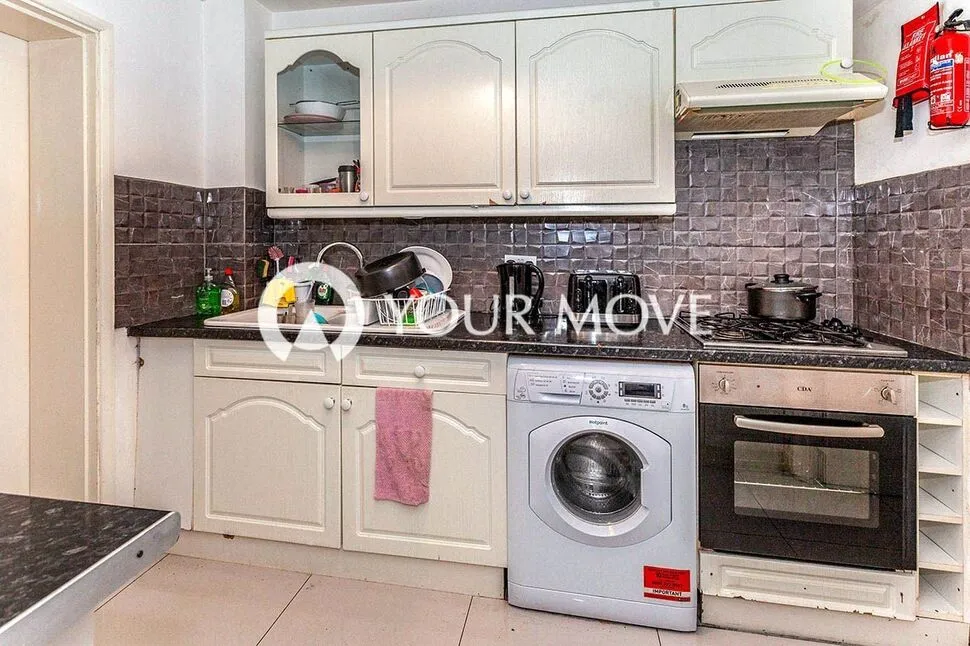 Linden Court, Englefield Green, Surrey, TW20, photo 3