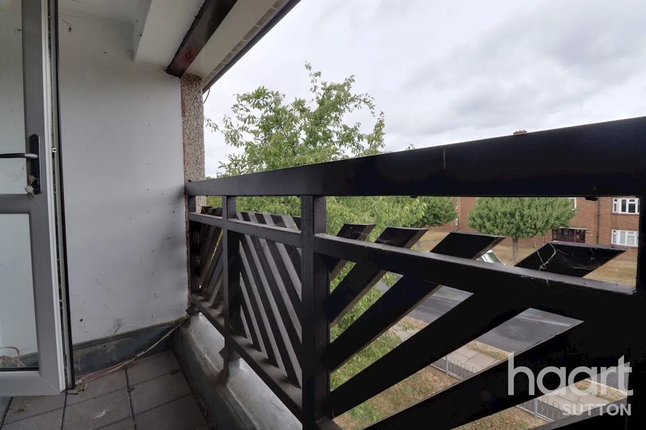 Derwent Road, London, SW20, photo 16