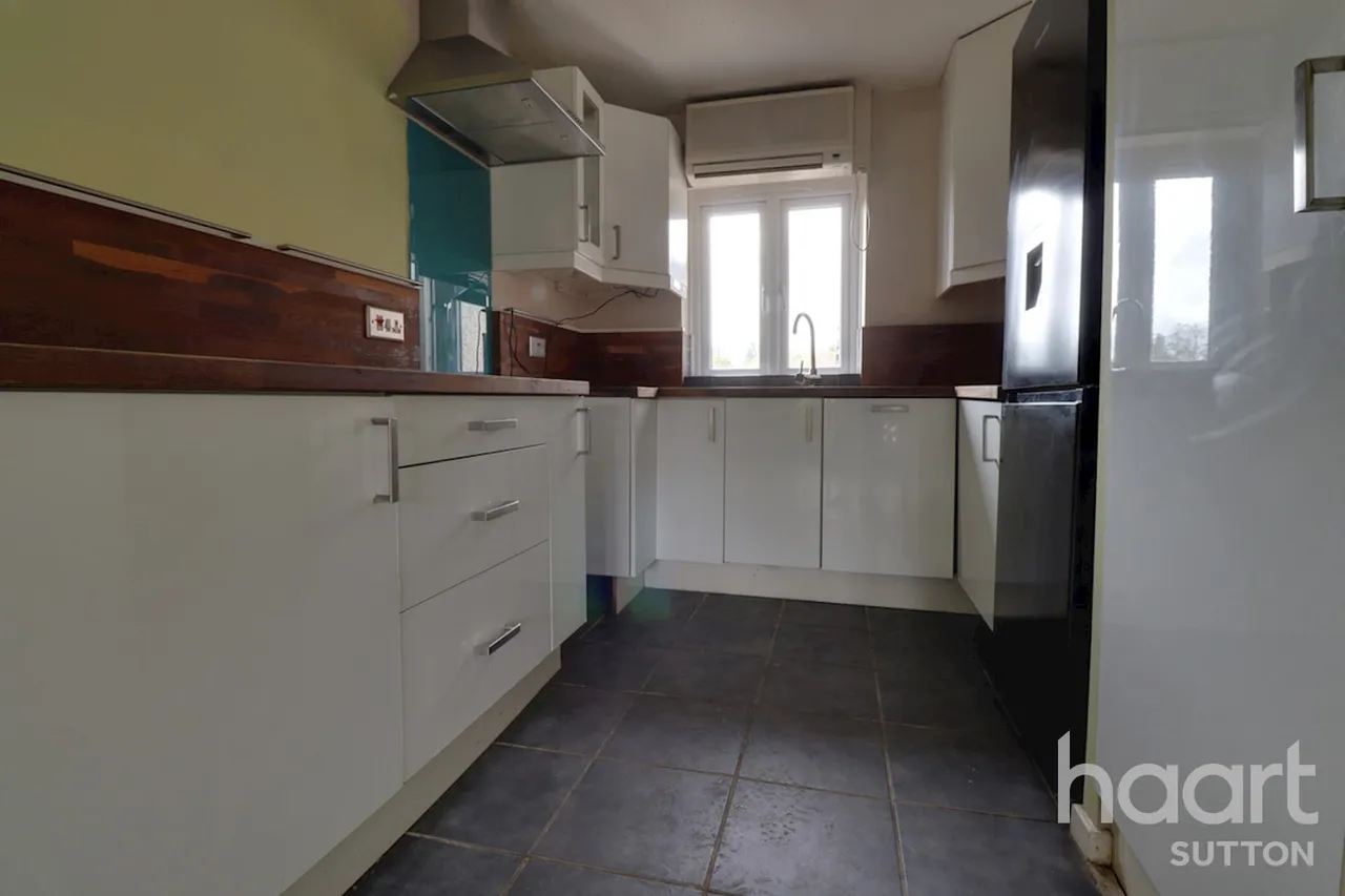 Derwent Road, London, SW20, photo 14