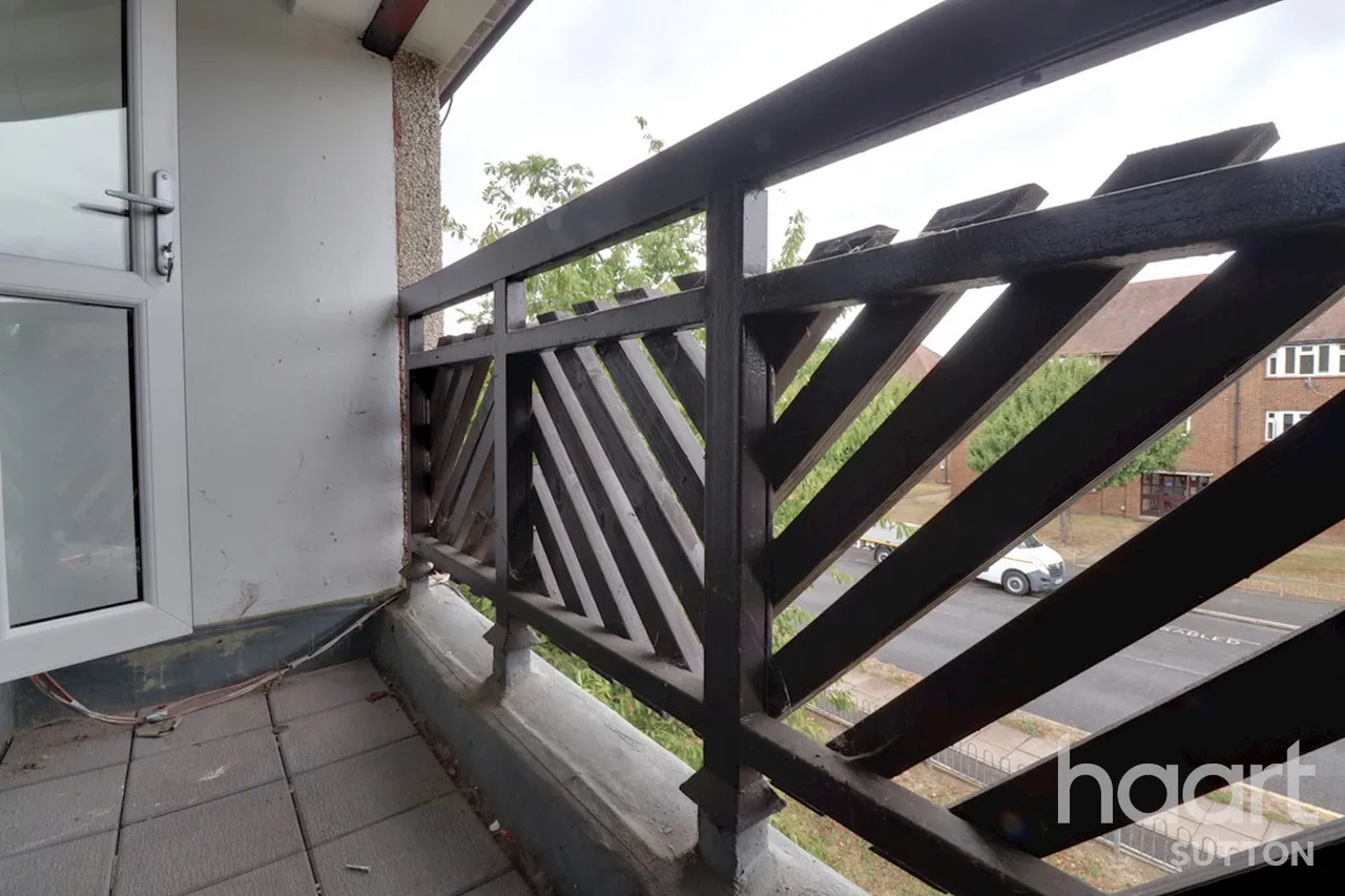 Derwent Road, London, SW20, photo 15