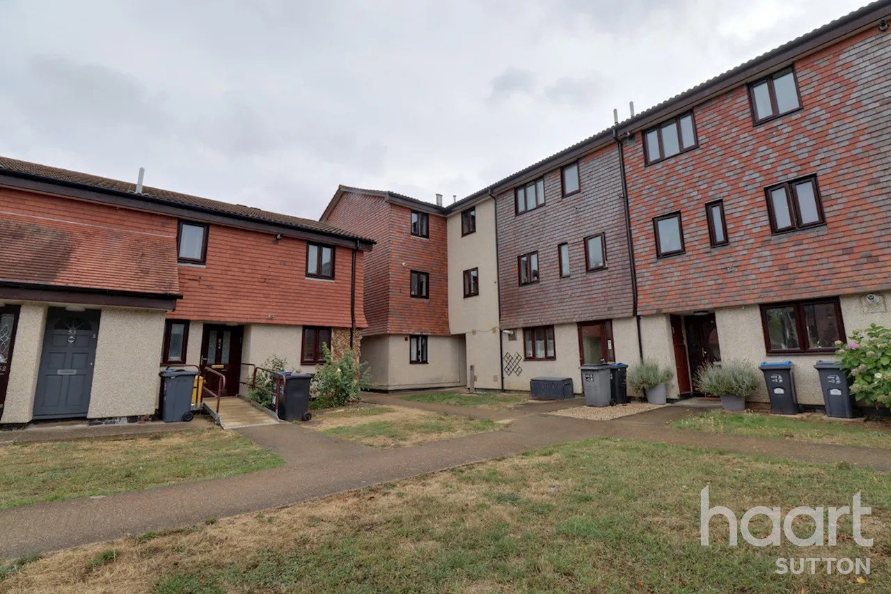 Derwent Road, London, SW20, photo 12