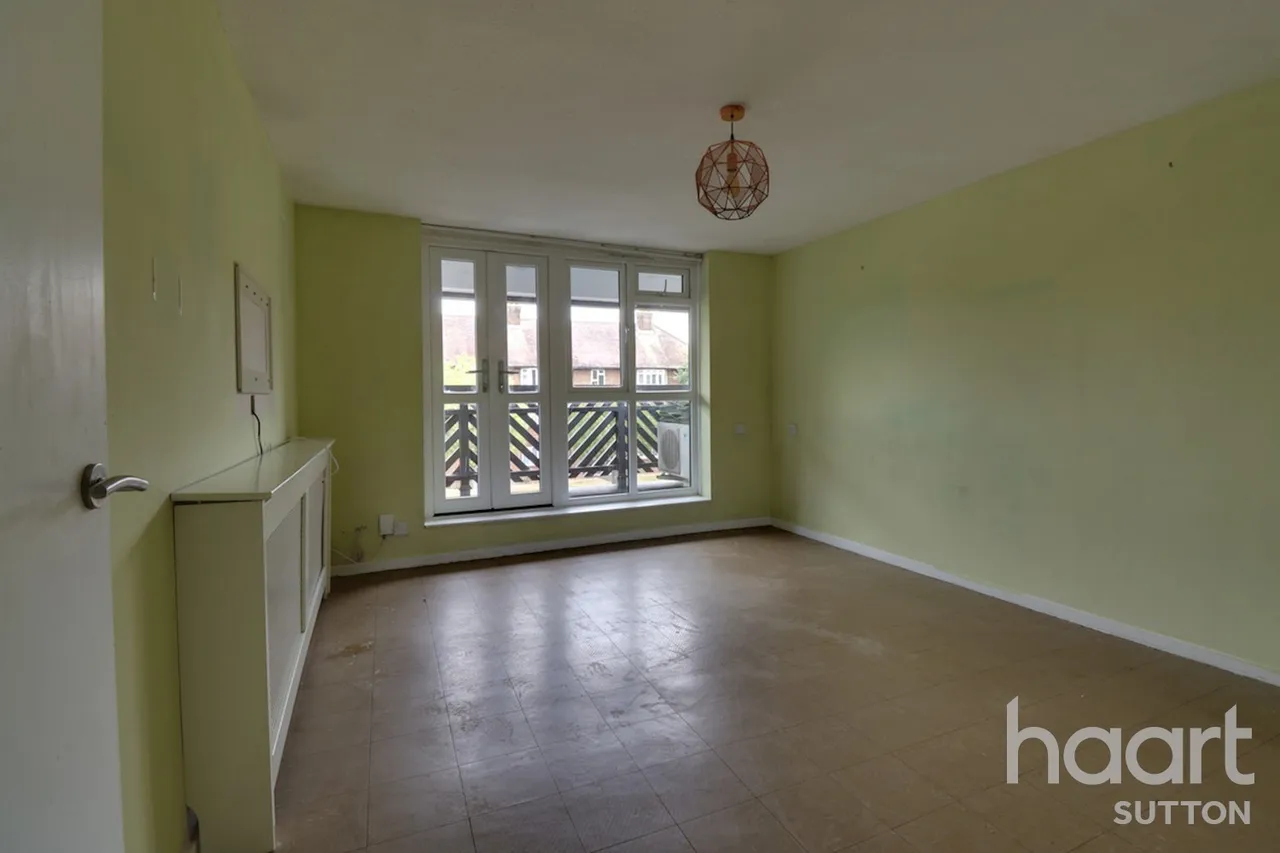 Derwent Road, London, SW20, photo 3