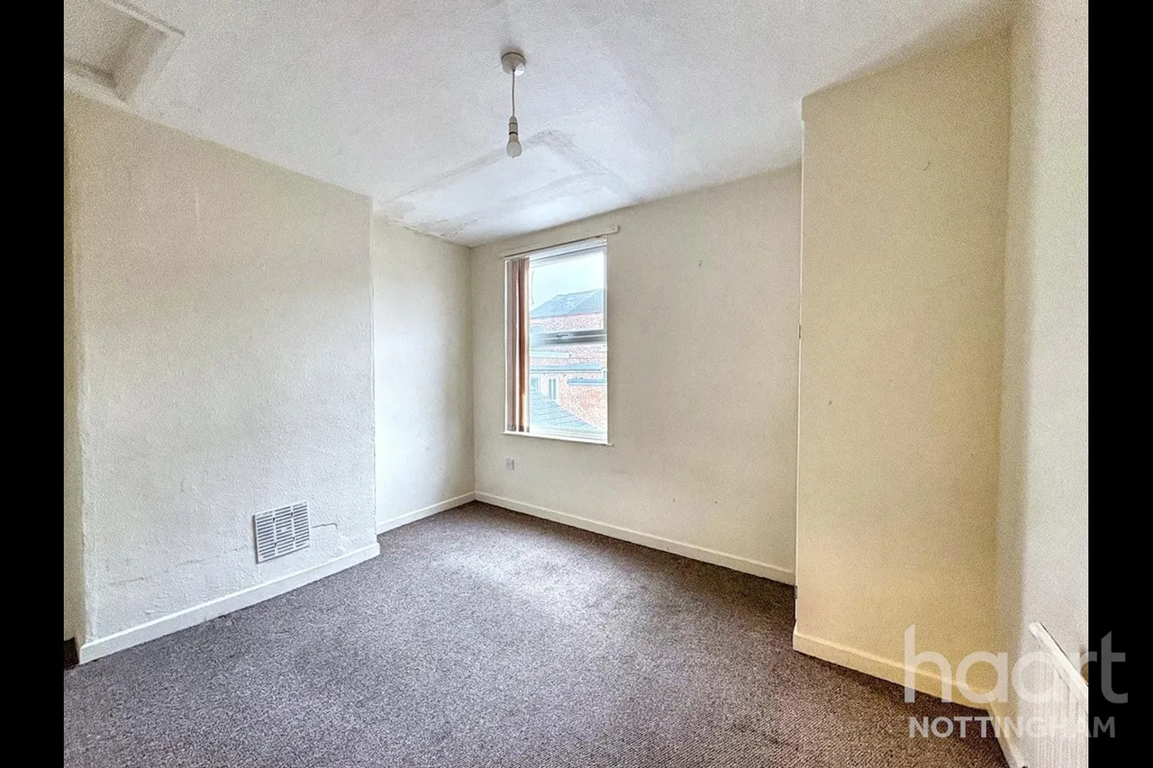 Norwood Road, Nottingham, NG7, photo 6
