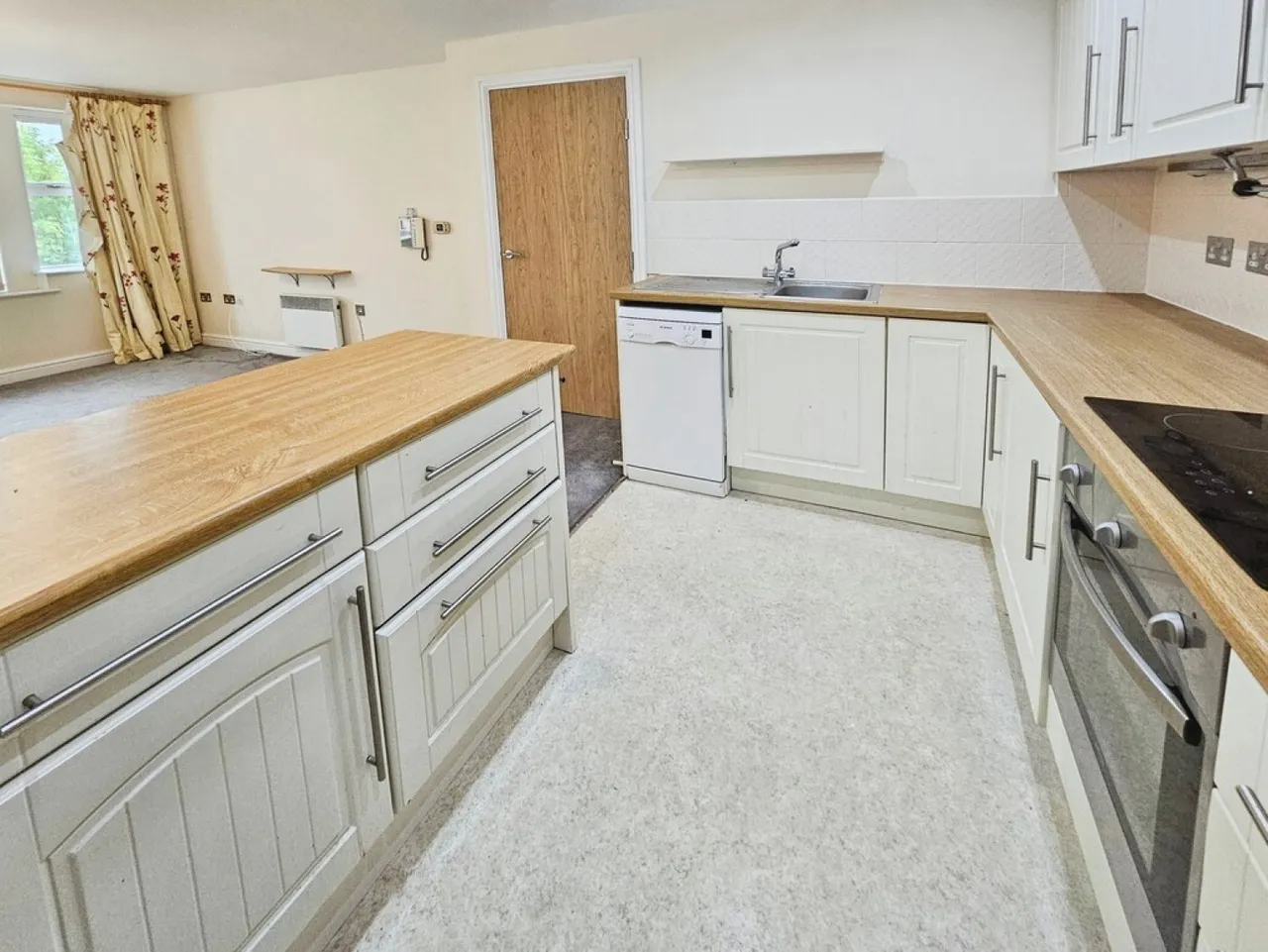 Applegarth Gardens, Riddlesden, BD20, photo 4