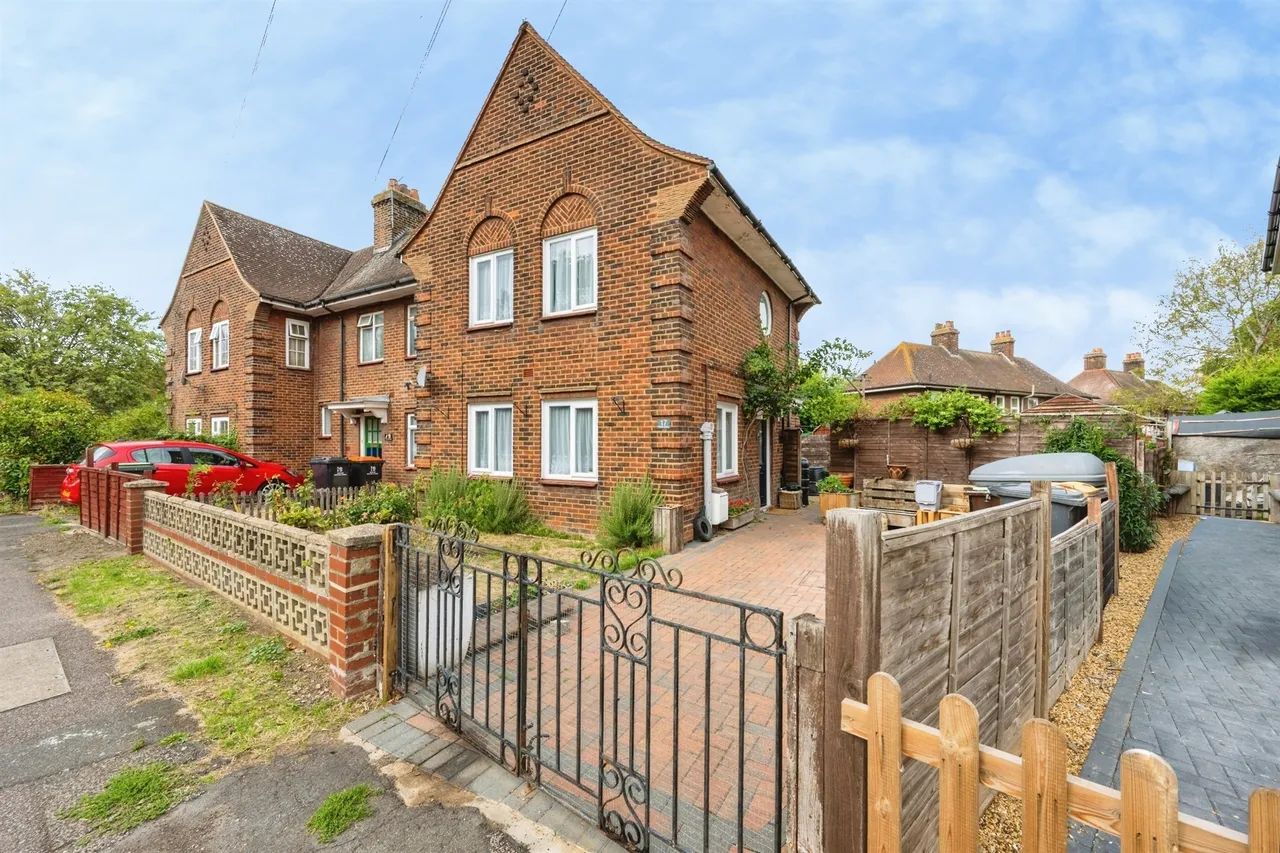 2 bed house for sale — North Drive, Shortstown, Bedford