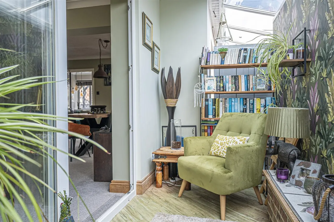 Brook Barn Way, Goring-By-Sea, Worthing, photo 24