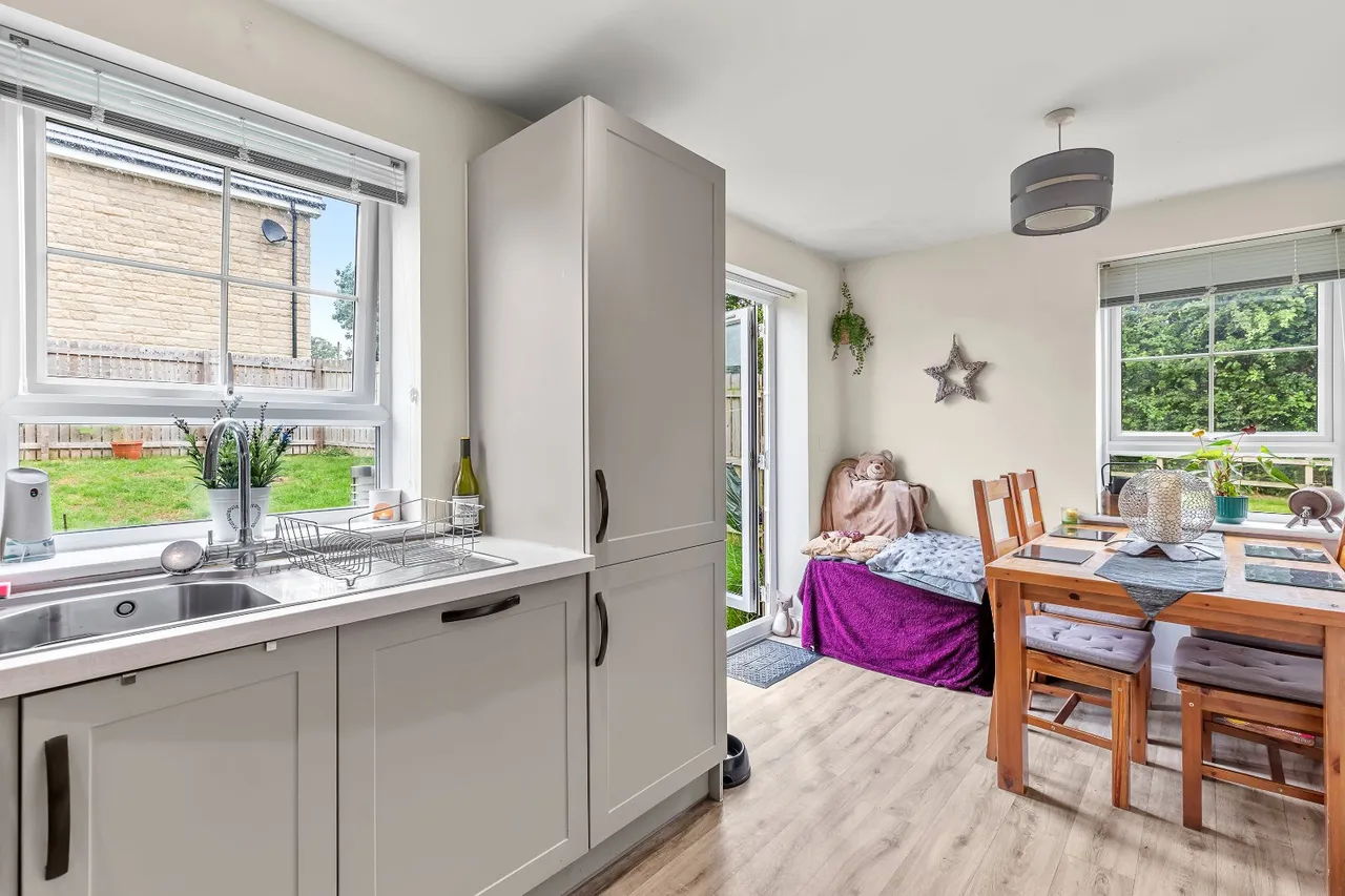 Fitch Drive, Silsden, BD20, photo 6