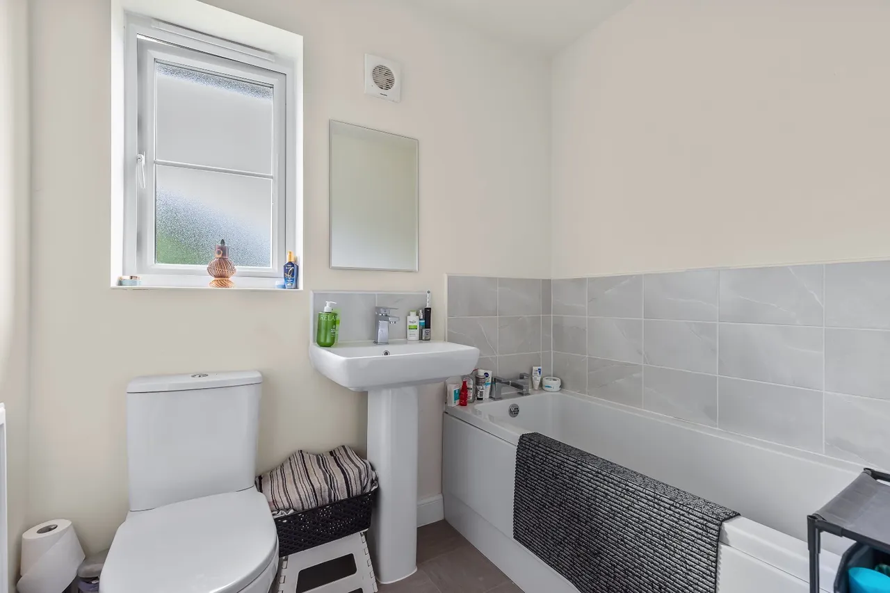 Fitch Drive, Silsden, BD20, photo 19