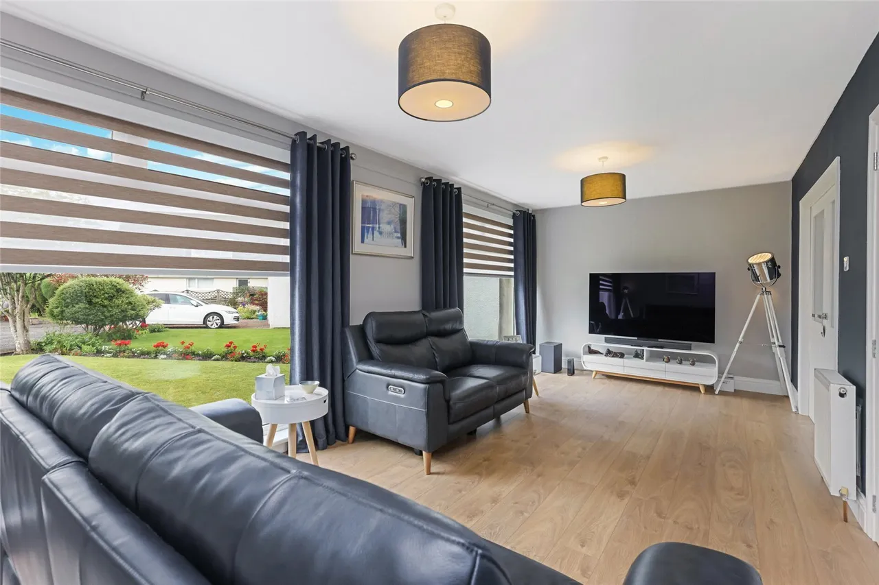 Rosehill Drive, Cumbernauld, Glasgow, North Lanarkshire, G67, photo 2