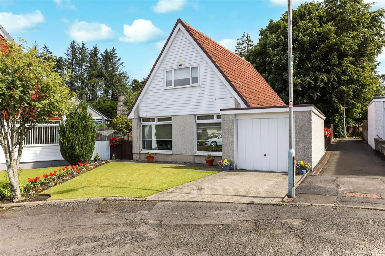 3 bed house for sale — Rosehill Drive, Cumbernauld, Glasgow, North Lanarkshire, G67