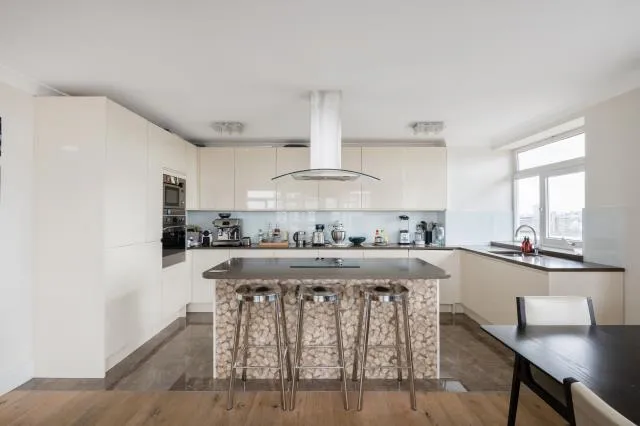3 bed flat for sale, St. Johns Wood Park, St Johns Wood, NW8