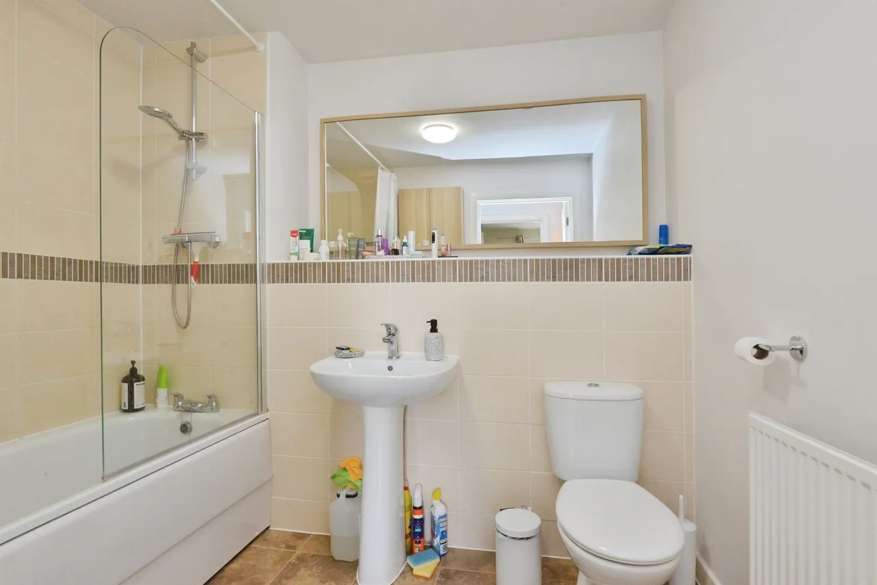 Wodell Drive, Wolverton, MK12, photo 13