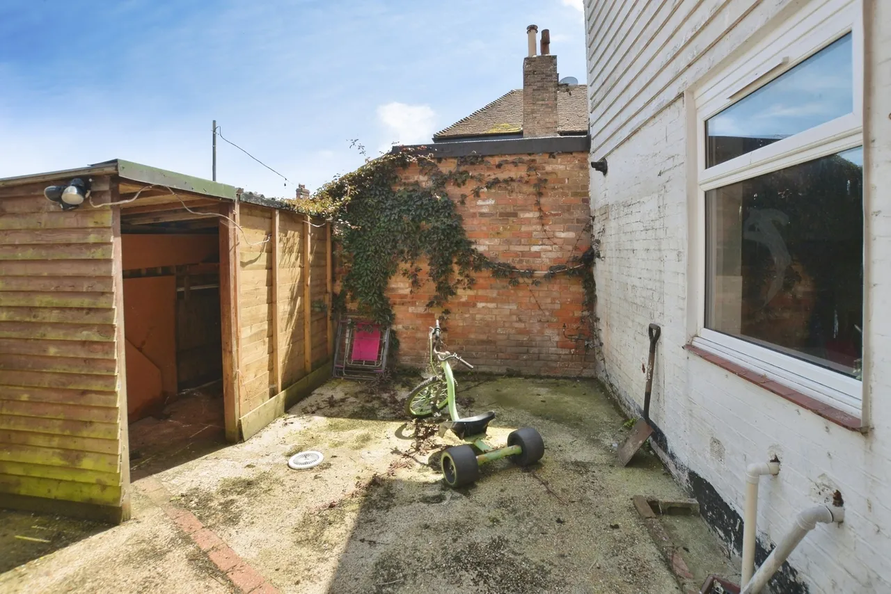 South Street, Lydd, Romney Marsh, Kent, TN29, photo 7