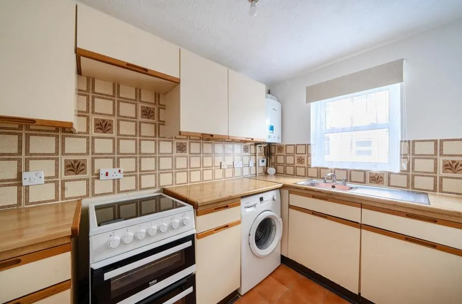 Elm Road, Redhill, RH1, photo 4