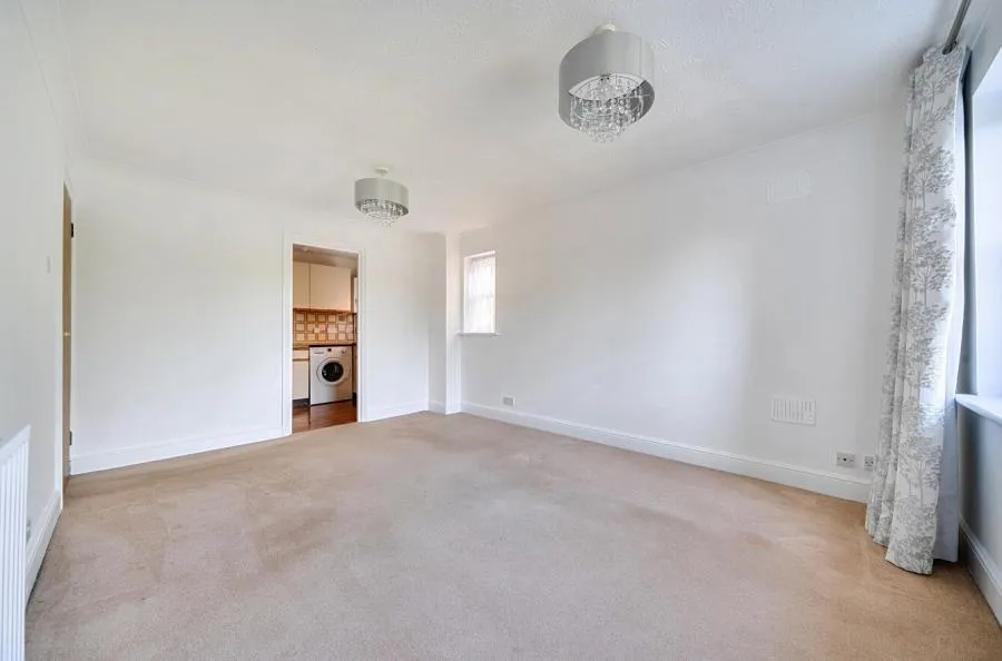 Elm Road, Redhill, RH1, photo 3