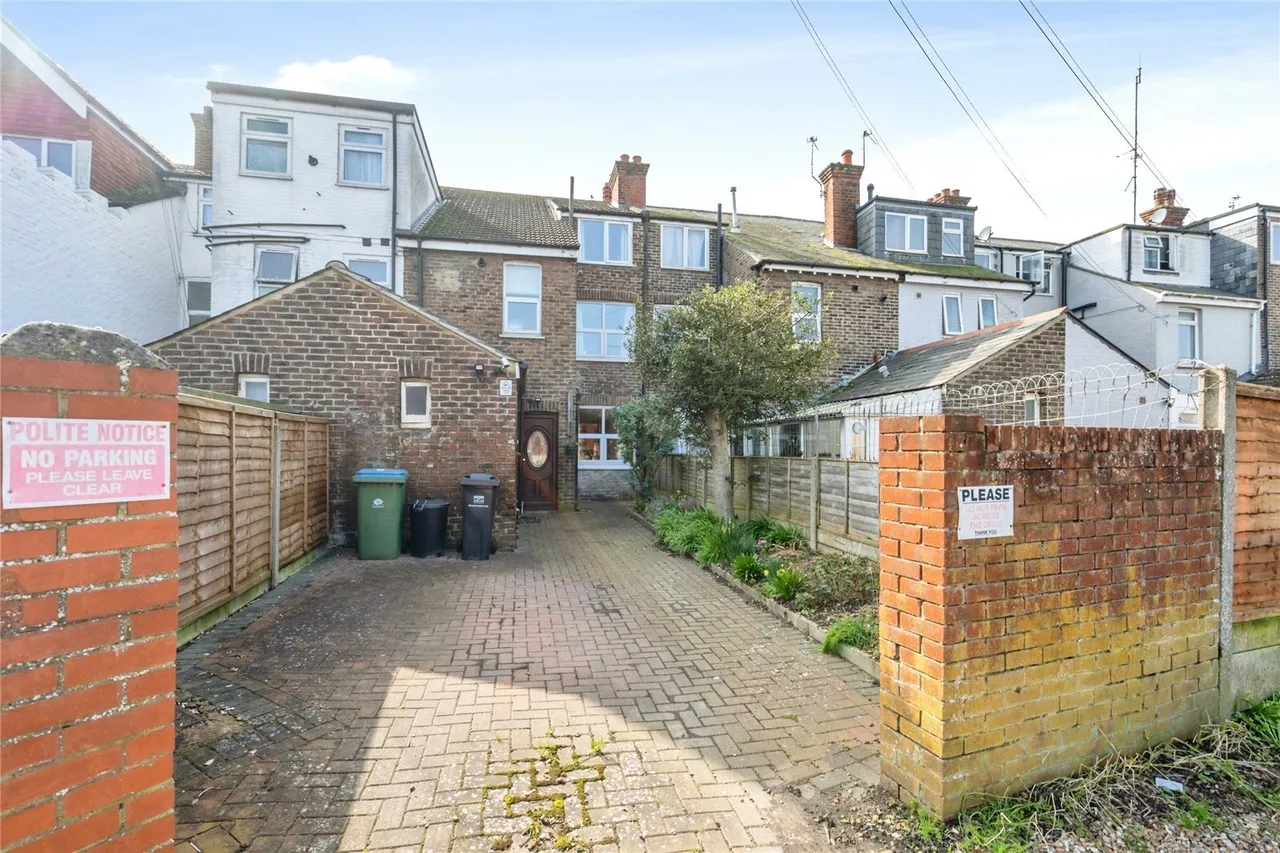 Linden Road, Bognor Regis, PO21, photo 5