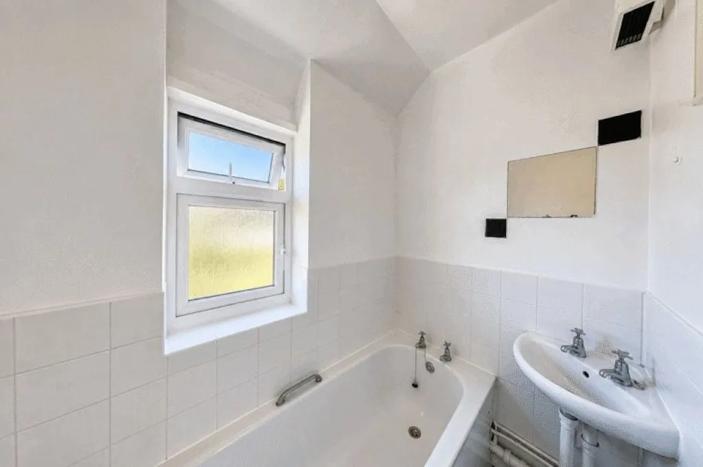 Highfield Road, Yeovil, BA21, photo 14
