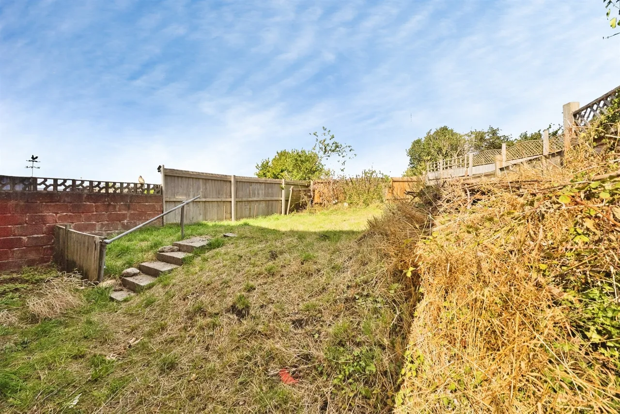 Highfield Road, Yeovil, BA21, photo 17
