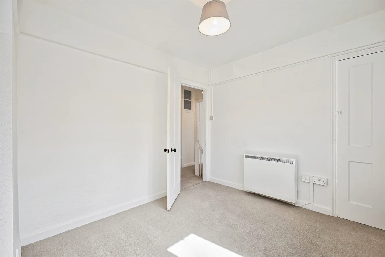 Highfield Road, Yeovil, BA21, photo 13