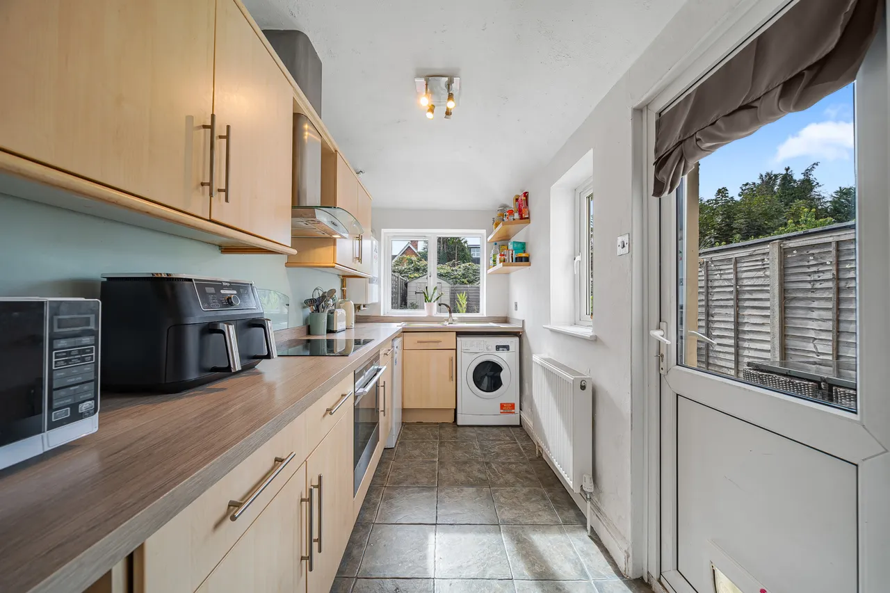 Alexandra Road, Addlestone, KT15, photo 6