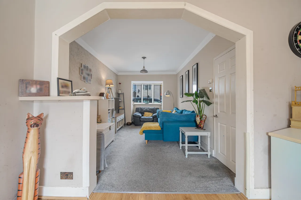 Alexandra Road, Addlestone, KT15, photo 8