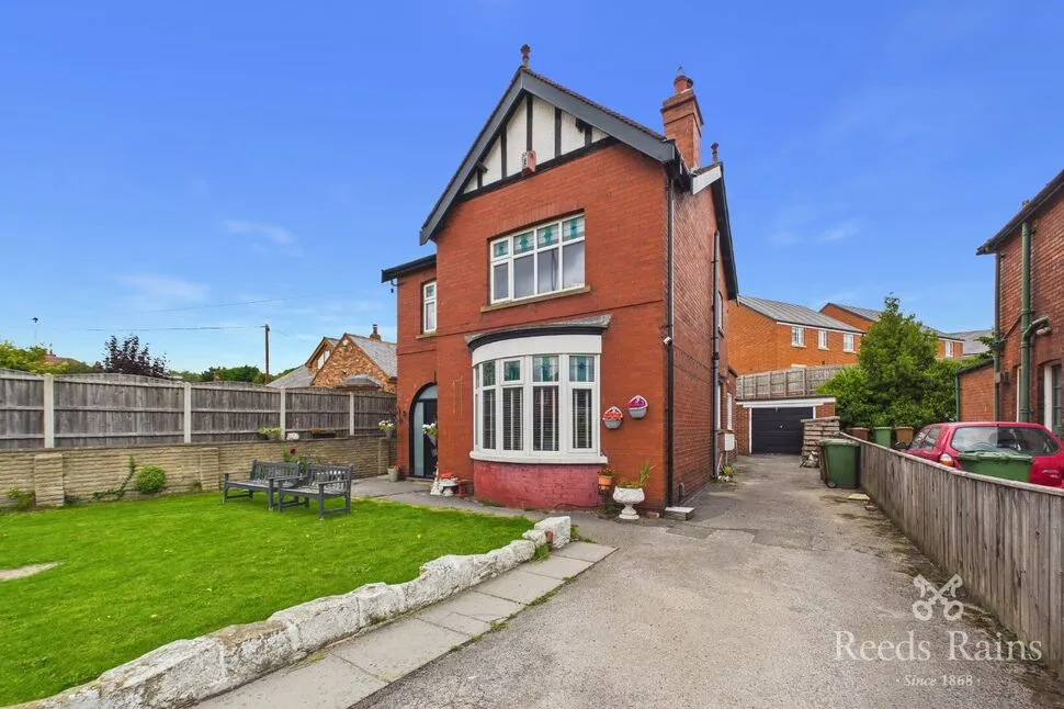 Bradford Road, Wakefield, WF1, photo 30