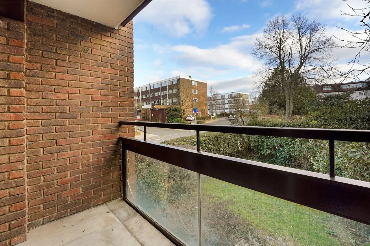 Avenue Elmers, Surbiton, KT6, photo 5