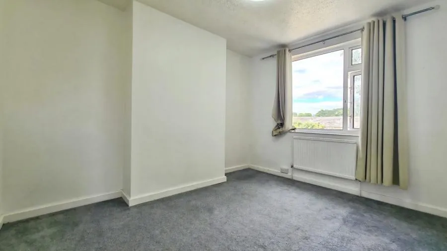 Wokingham Road, Earley, RG6, photo 5