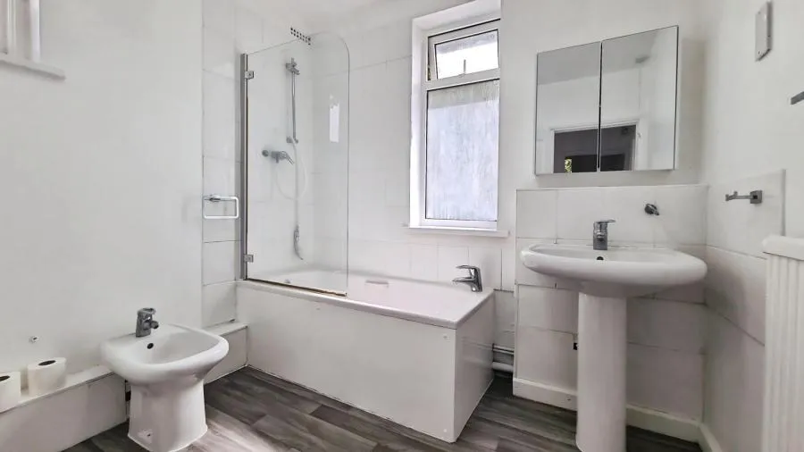 Wokingham Road, Earley, RG6, photo 8