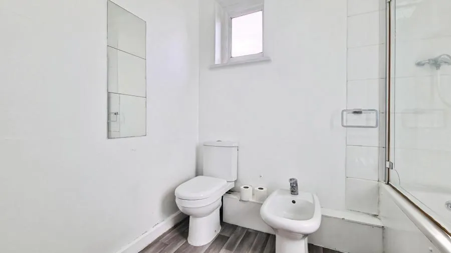 Wokingham Road, Earley, RG6, photo 9
