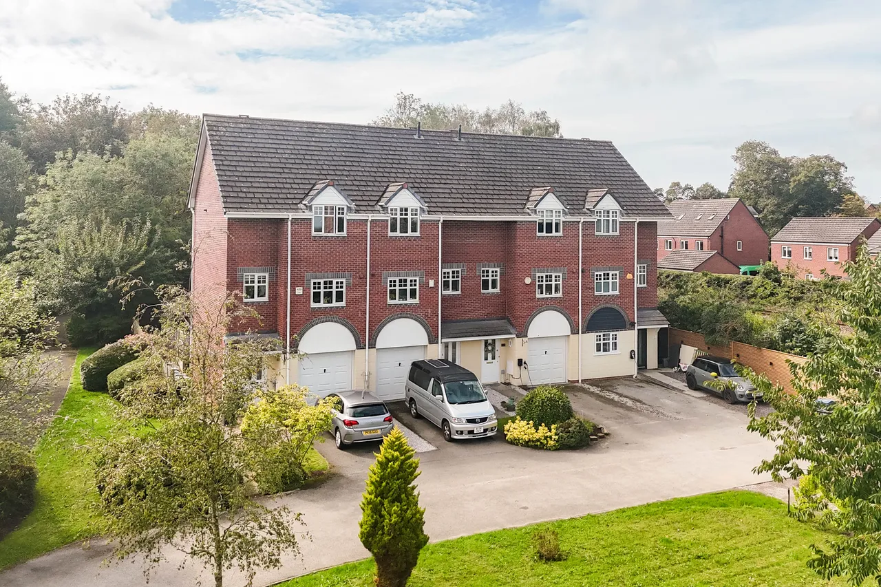 3 bed house for sale, Delph Drive, Burscough, L40