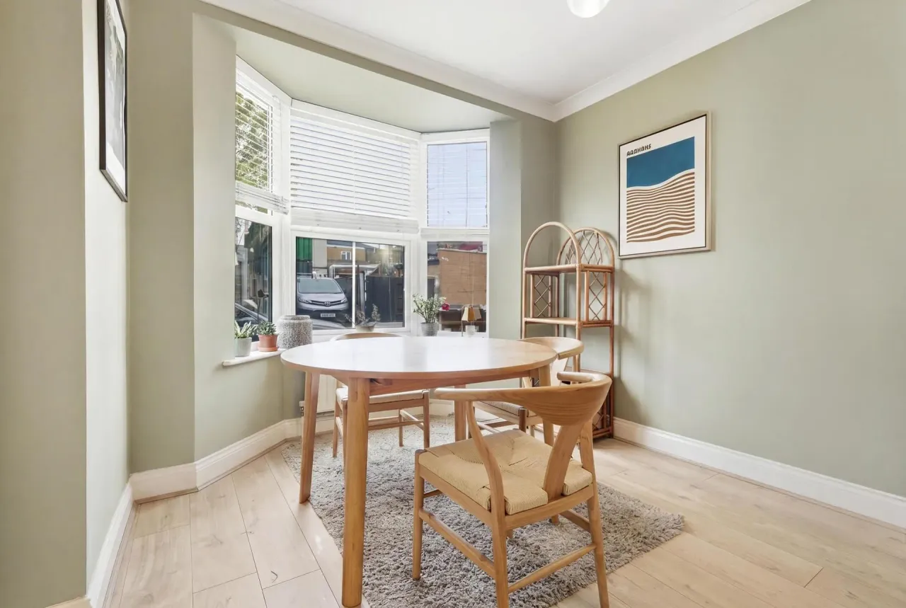 Sidmouth Road, London, E10, photo 5