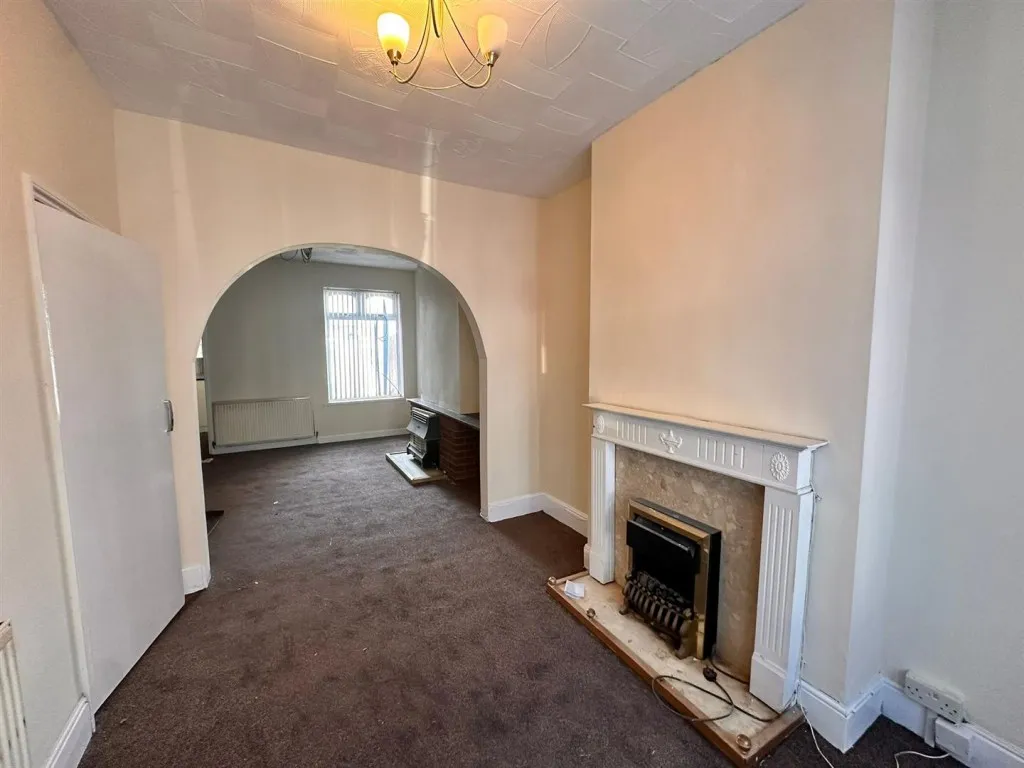 Talbot Road, Smethwick, B66, photo 3