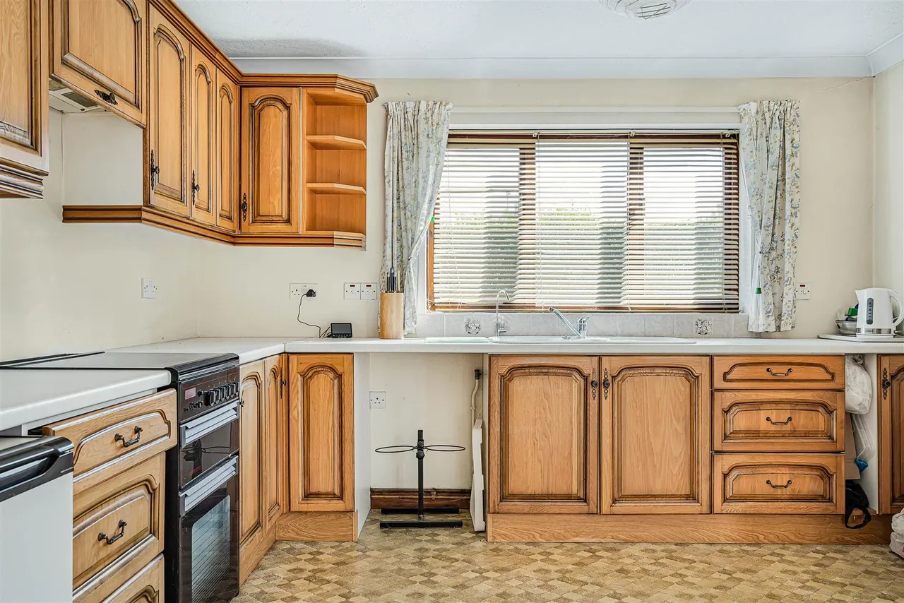 Laurel Close, Haverhill, CB9, photo 6