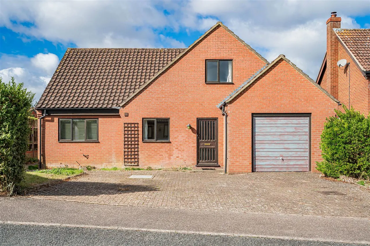 5 bed house for sale, Laurel Close, Haverhill, CB9