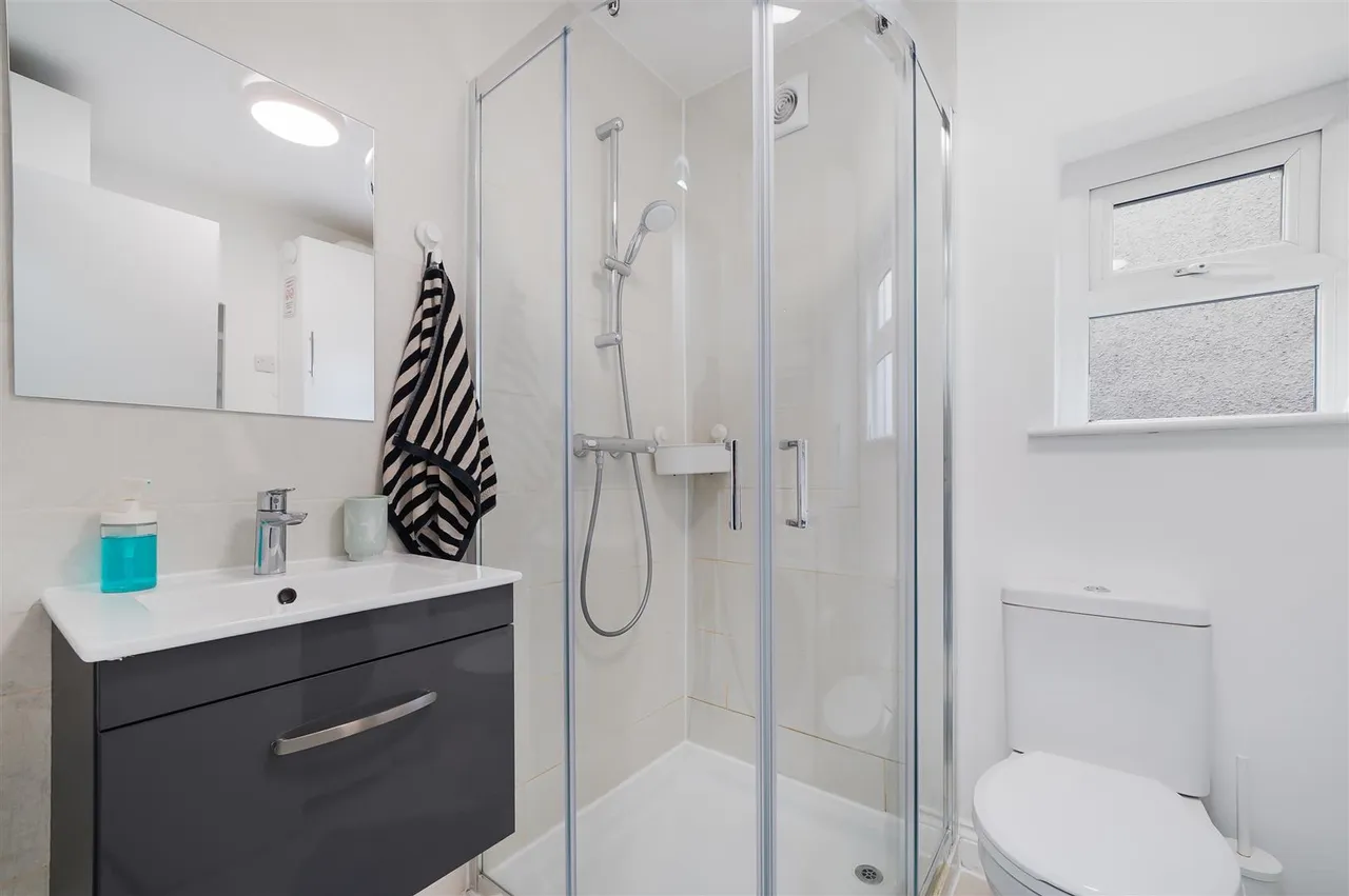 Eton Avenue, Wembley, HA0, photo 7