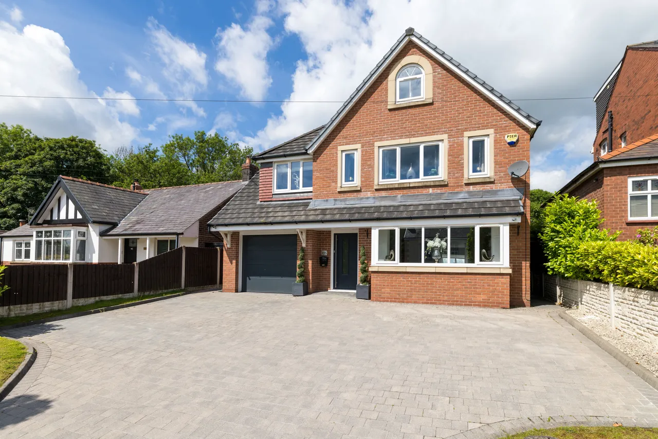 Chorley Road, Standish, WN1, photo 31
