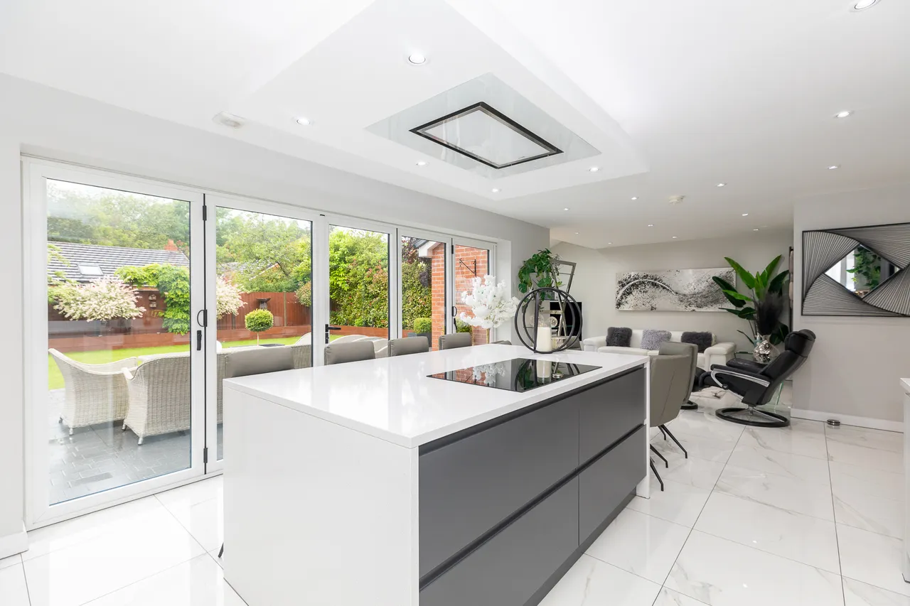 Chorley Road, Standish, WN1, photo 26