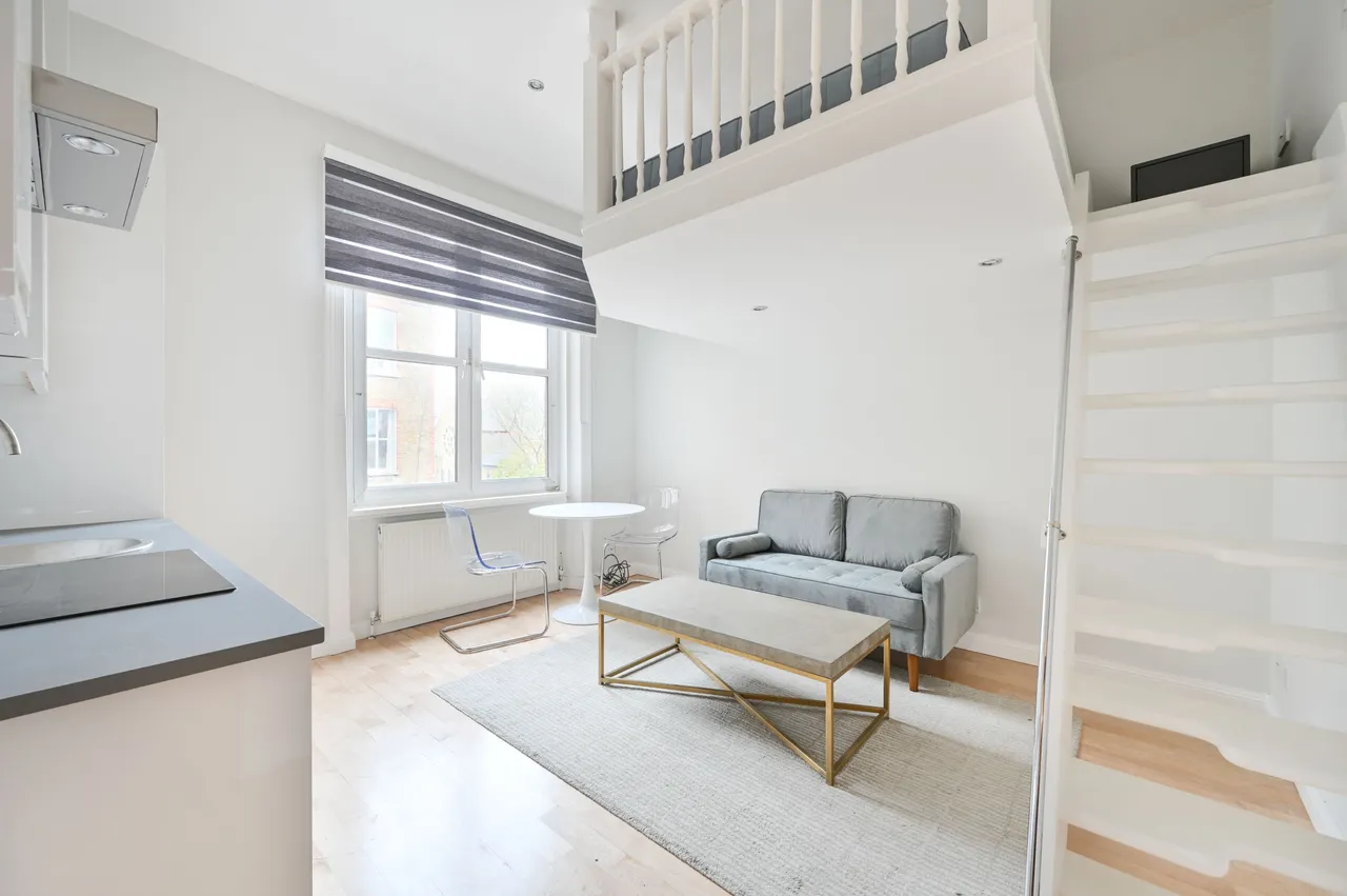 flat for sale — Flat 309, 20 Palace Court, London