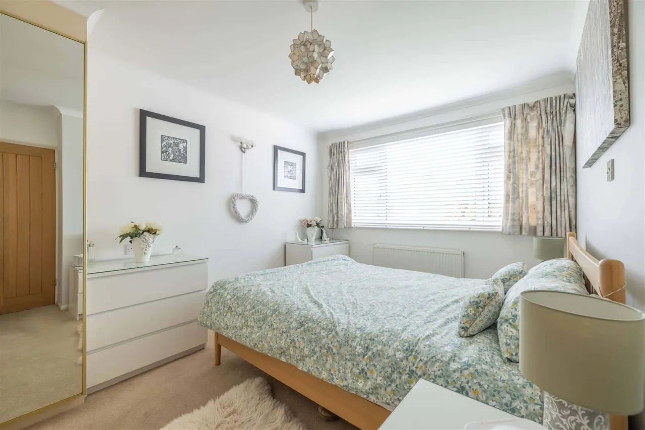 Priors Road, Windsor, SL4 4PD, photo 15
