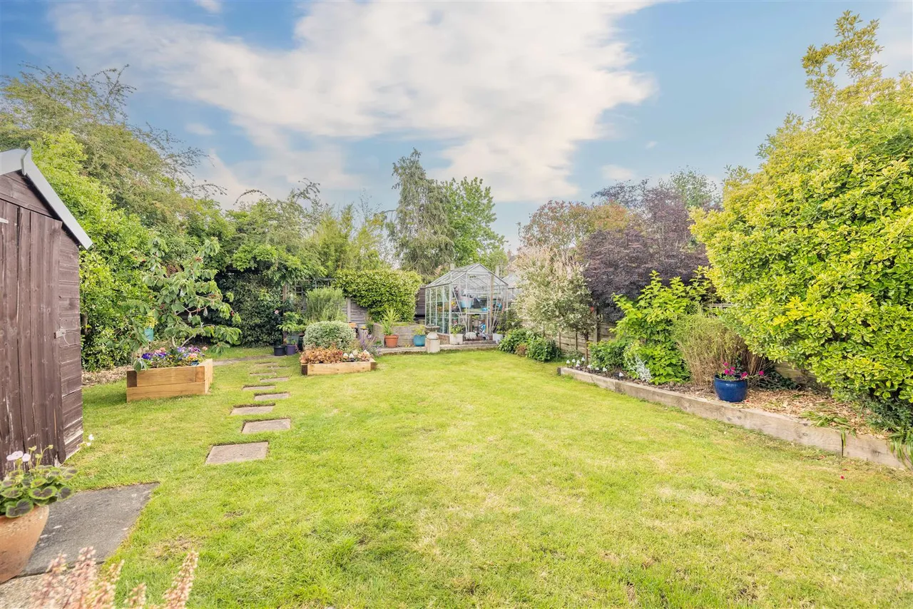 Priors Road, Windsor, SL4 4PD, photo 26